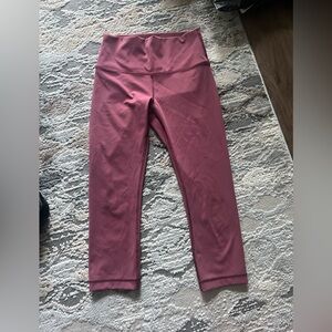 Like new lululemon crop leggings